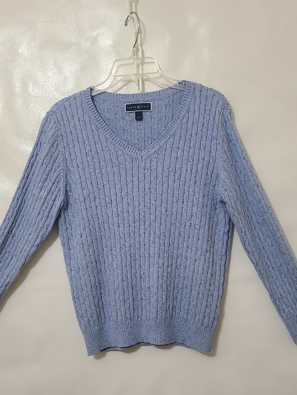 Karen Scott Pastel Blue Cable V-Neck Long Sleeve Sweater - Size Large